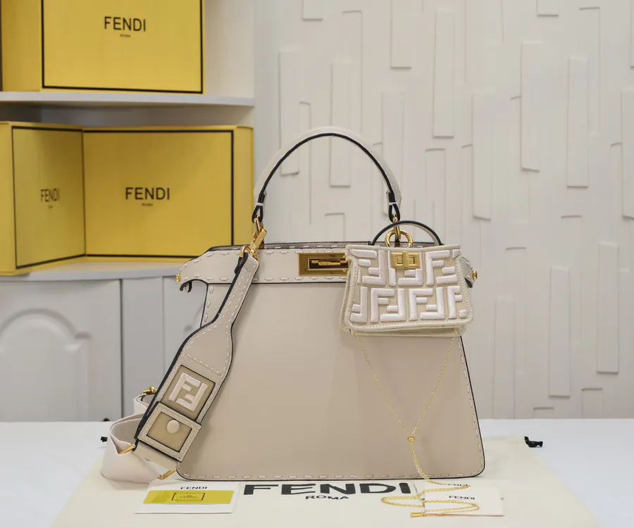 Fendi Peekaboo ISeeU Medium Handbag with Classic Hardware