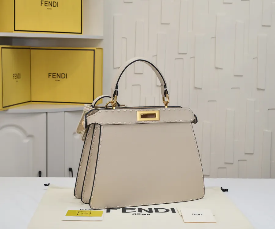 Fendi Peekaboo ISeeU Medium Handbag with Classic Hardware