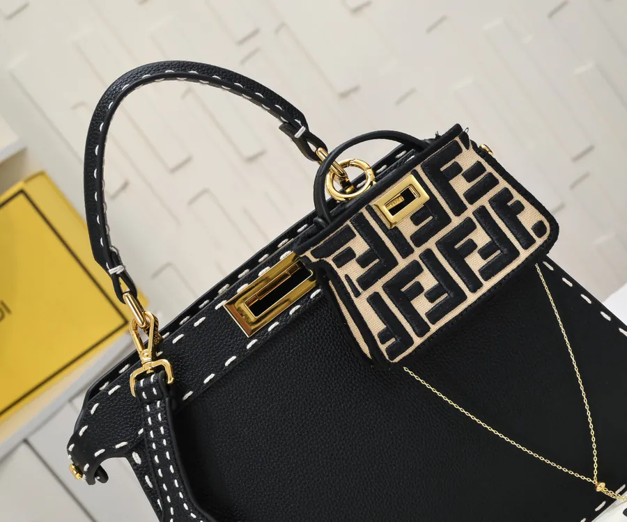 Fendi Peekaboo ISeeU Medium Handbag