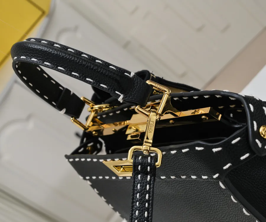 Fendi Peekaboo ISeeU Medium Handbag