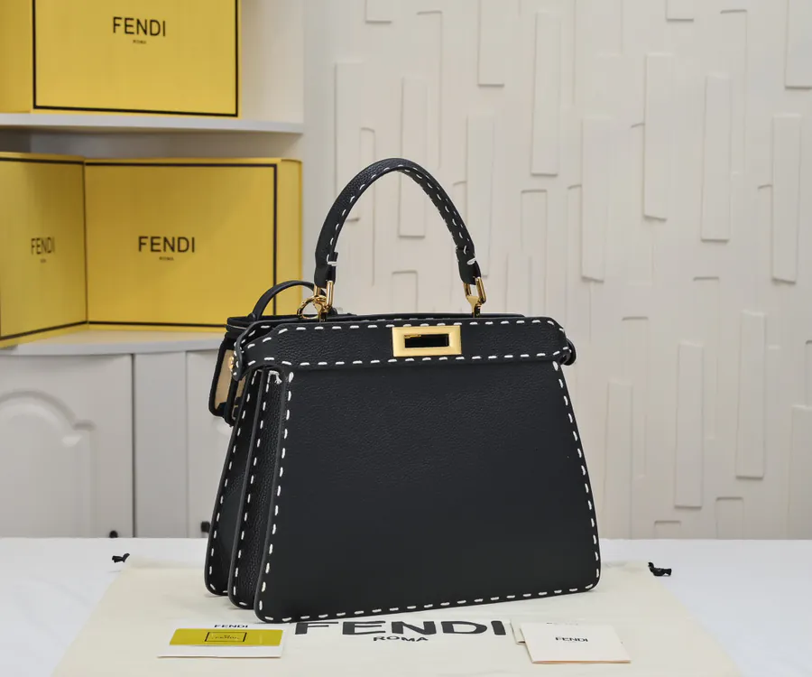 Fendi Peekaboo ISeeU Medium Handbag