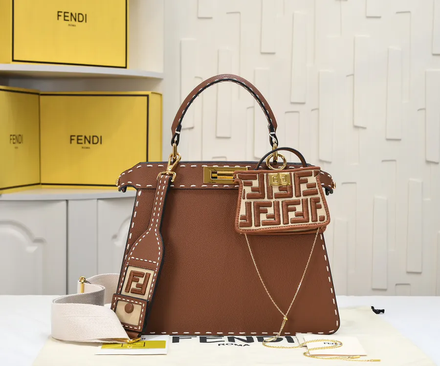 Fendi Peekaboo ISeeU Medium Handbag with Classic Hardware