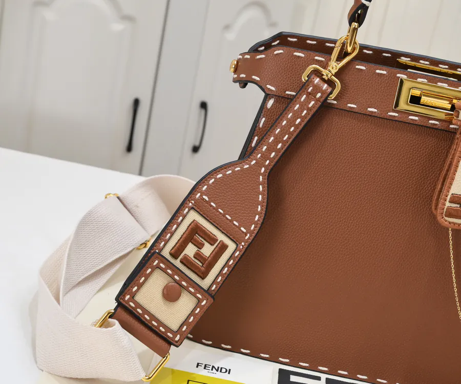 Fendi Peekaboo ISeeU Medium Handbag with Classic Hardware