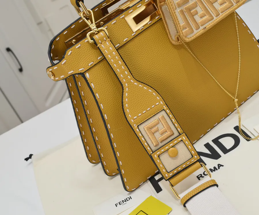 Fendi Peekaboo ISeeU Medium Handbag with Classic Hardware