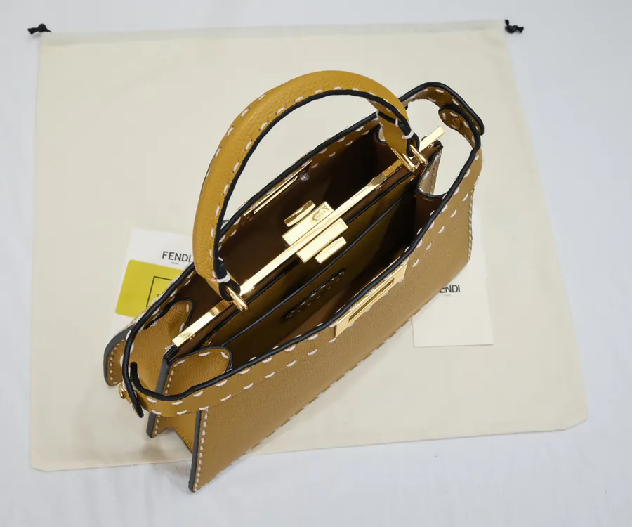 Fendi Peekaboo ISeeU Medium Handbag with Classic Hardware