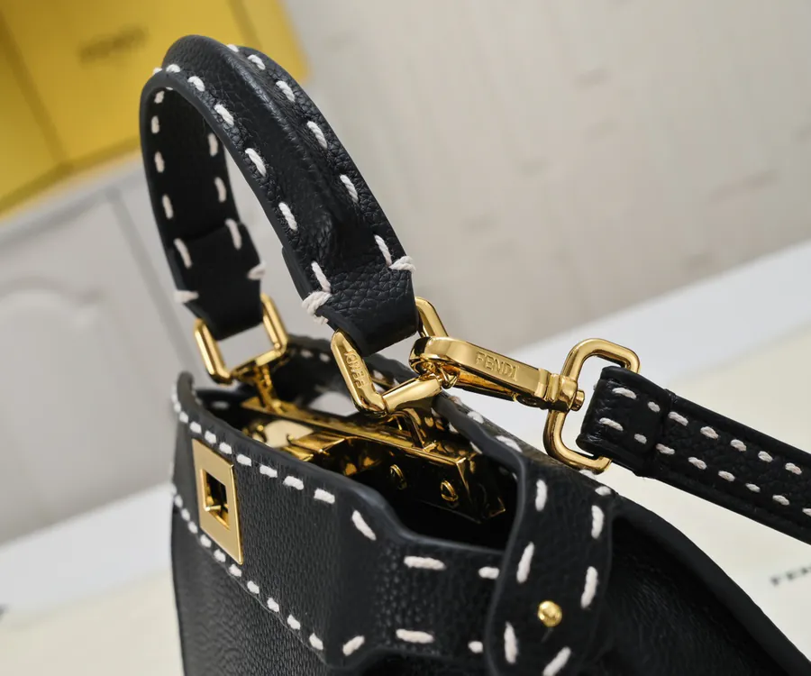 Fendi Peekaboo ISeeU Medium Handbag with Classic Hardware