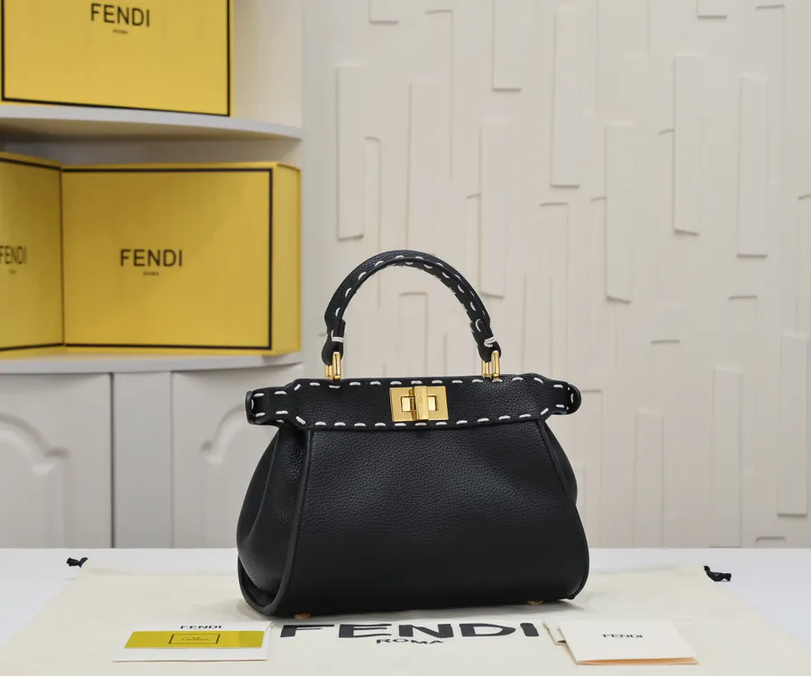 Fendi Peekaboo ISeeU Medium Handbag with Classic Hardware