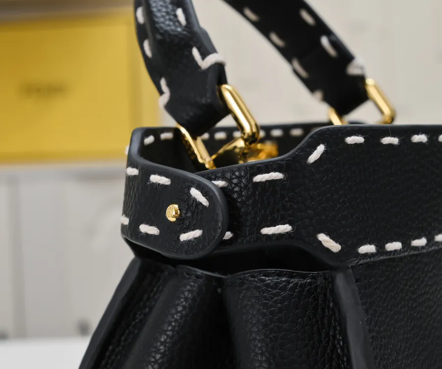 Fendi Peekaboo ISeeU Medium Handbag with Classic Hardware