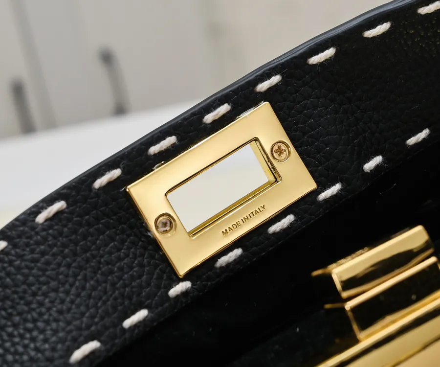 Fendi Peekaboo ISeeU Medium Handbag with Classic Hardware