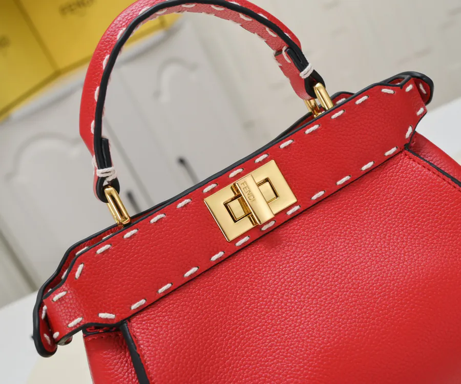 Fendi Peekaboo ISeeU Medium Handbag with Classic Hardware