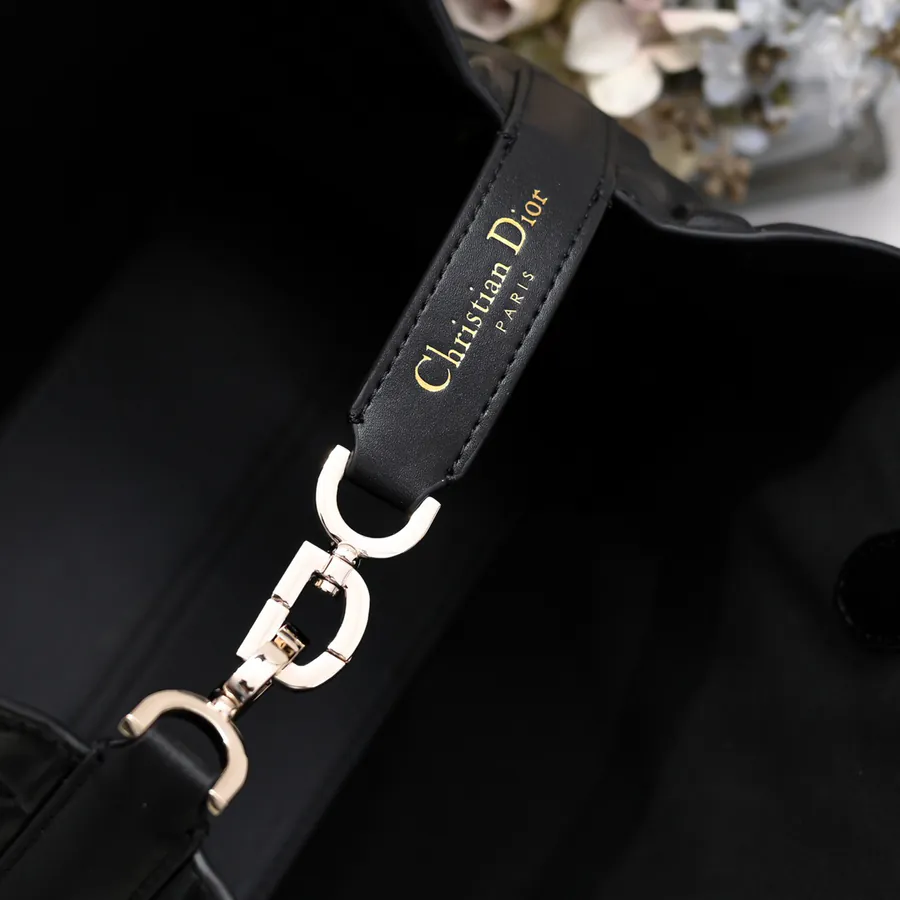 Toujours Travel Bag in Grained Calfskin