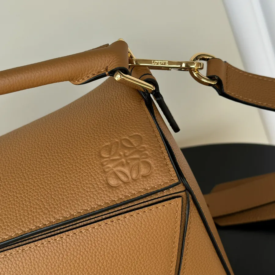 LOEWE Puzzle Bucket Bag in Grained Calfskin