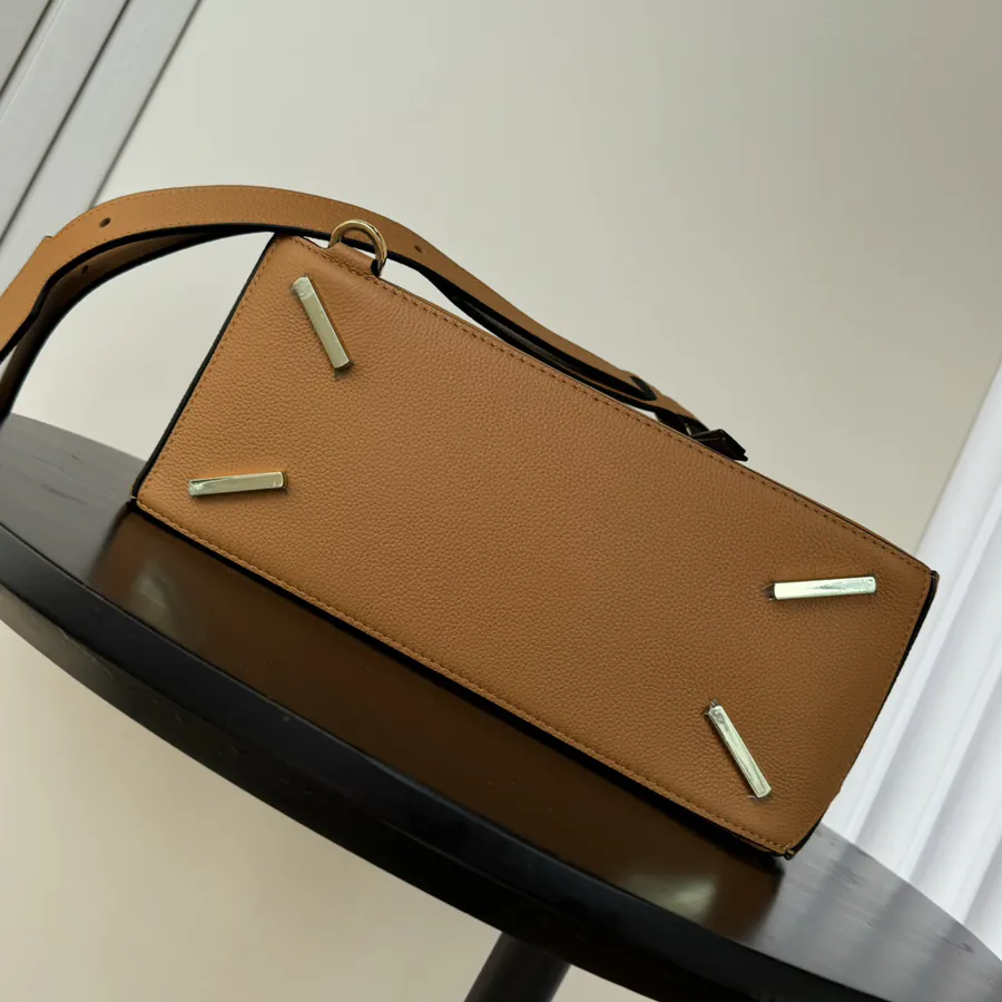 LOEWE Puzzle Bucket Bag in Grained Calfskin