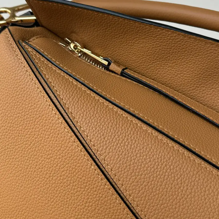LOEWE Puzzle Bucket Bag in Grained Calfskin