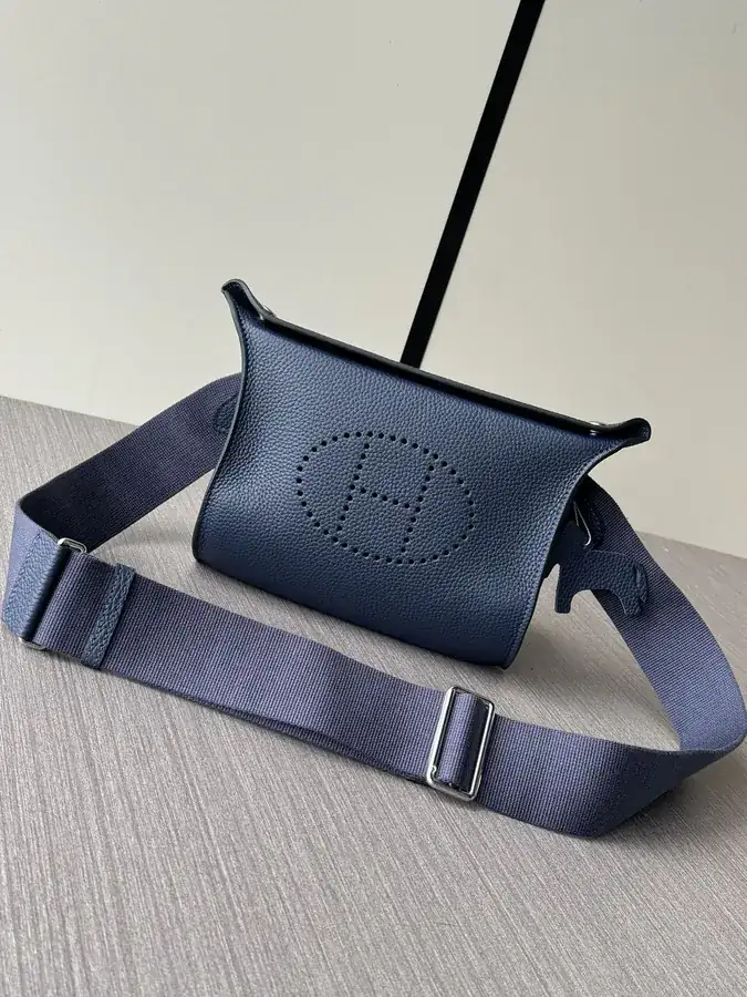 Hac a Dos 2024 New Arrival Premium Togo Leather Crossbody Bag
