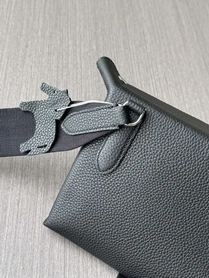 Hac a Dos 2024 New Arrival Premium Leather Crossbody Bag