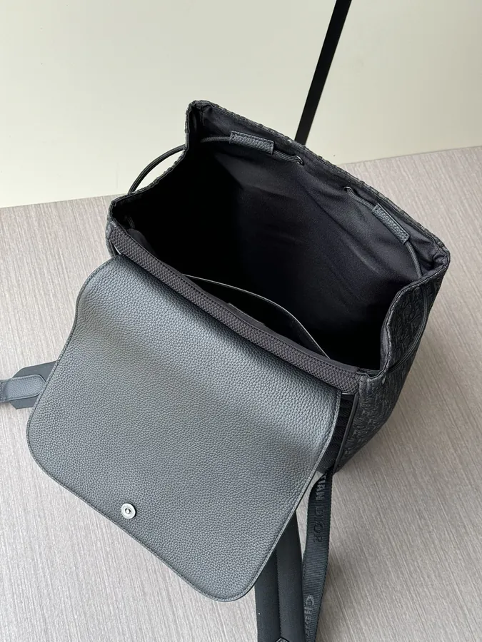 Dior Saddle Shoulder Bag with VIP Star