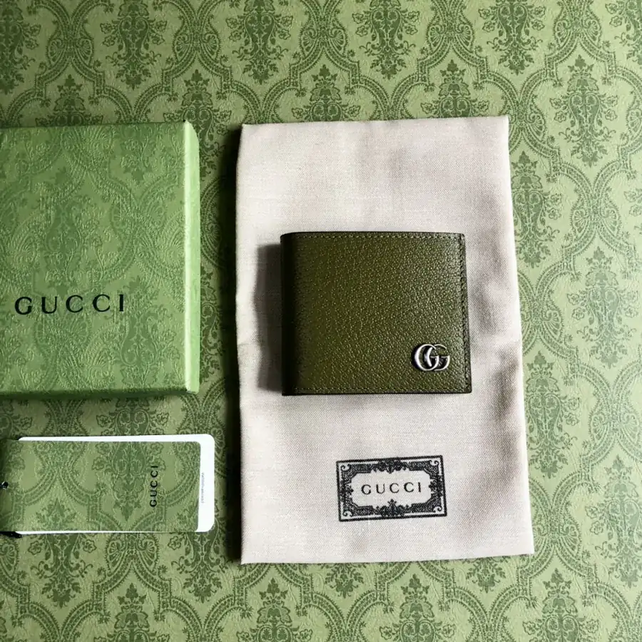 G Family Premium Bucket Bag Military Green Grained Calfskin