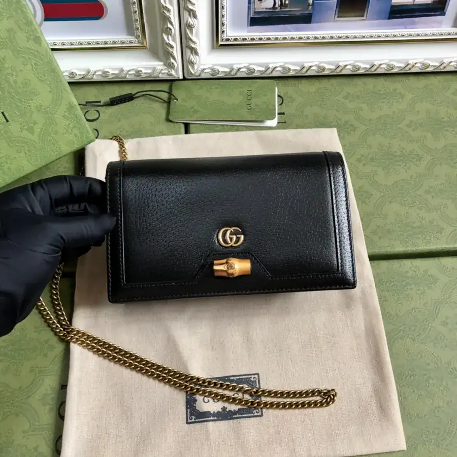 GG Bucket Bag Black Leather with Classic Bamboo Handles