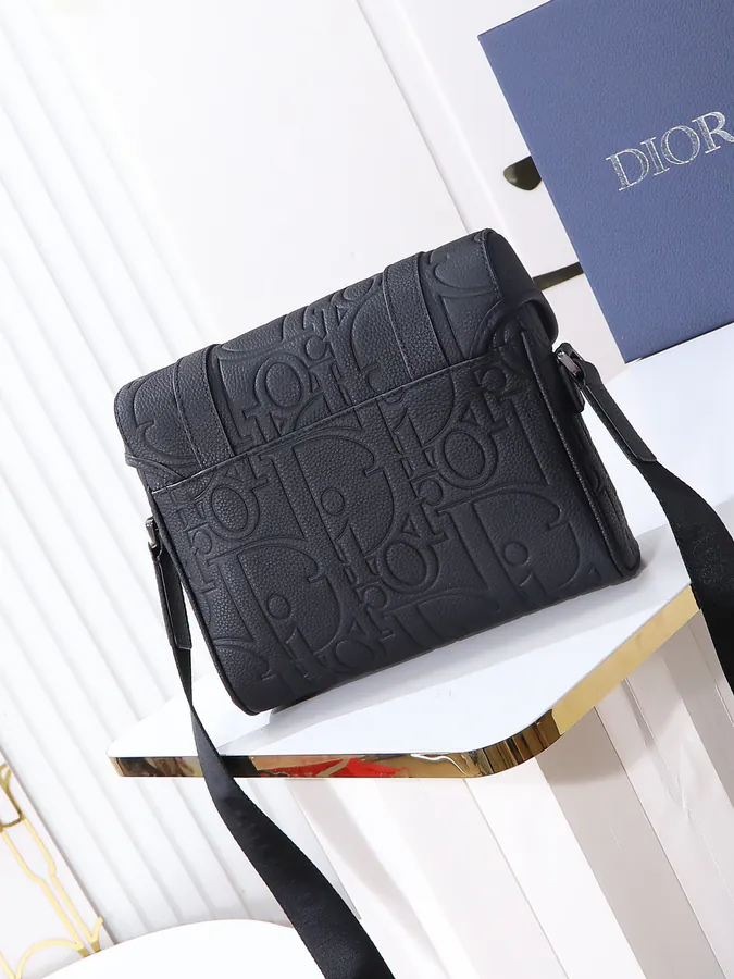 Hit The Road Flip Messenger Bag Black