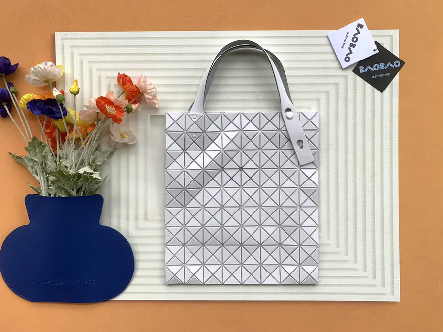 ISSEY MIYAKE BAO BAO Large