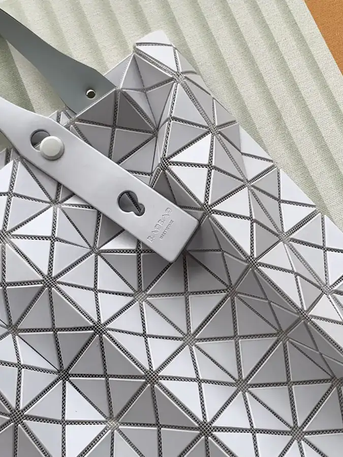 ISSEY MIYAKE BAO BAO Large