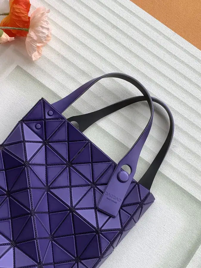ISSEY MIYAKE BAO BAO Small