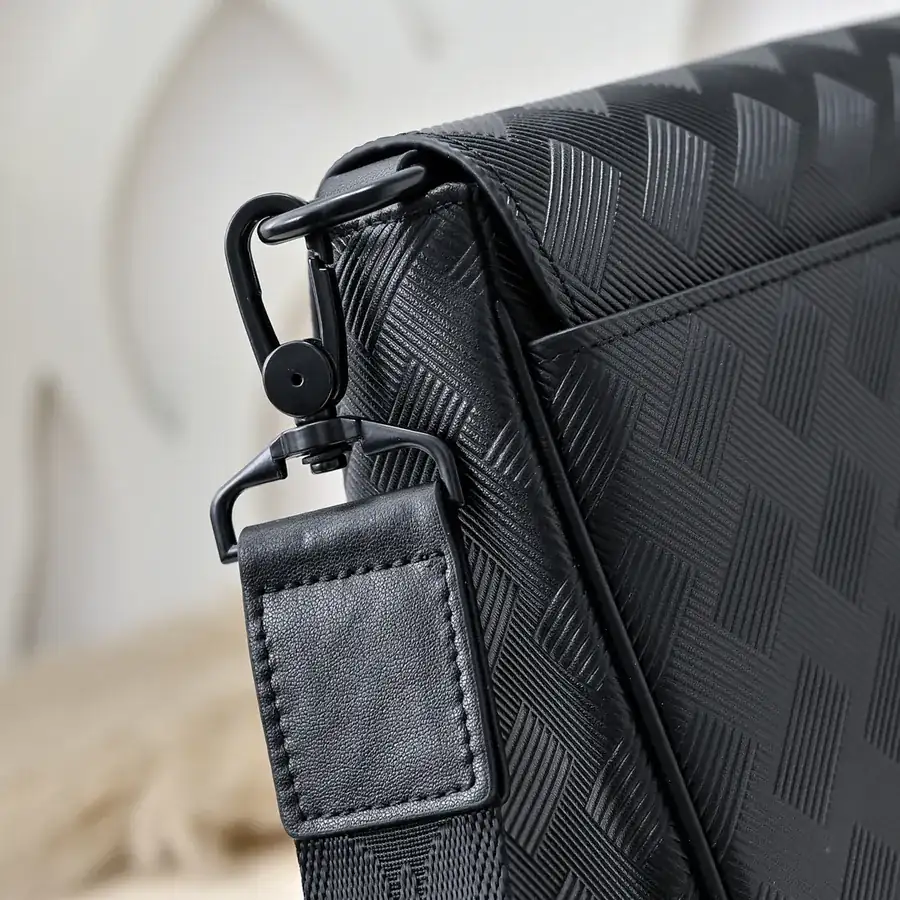 MONT BLANC Men's Crossbody Bag Premium Calfskin, Elegant Design