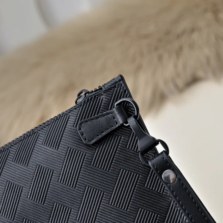 MONT BLANC Men's Wallet Premium Leather, Elegant Design