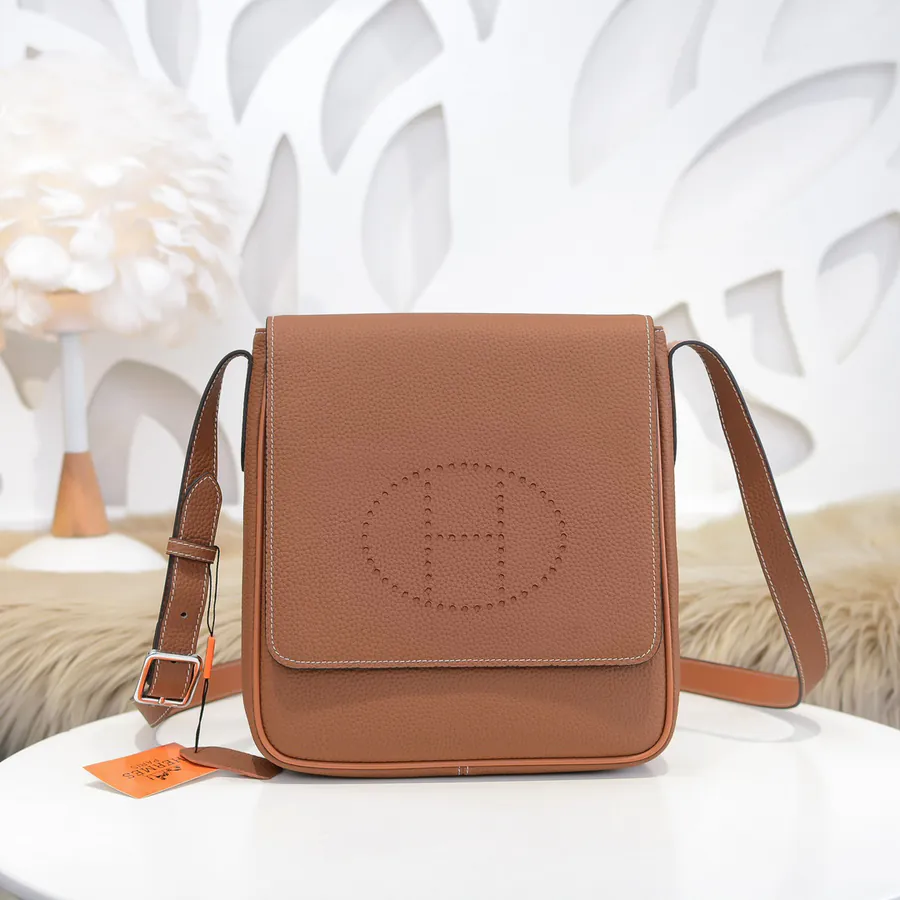 Hermes Men's Crossbody Bag Premium Calfskin, Elegant Design