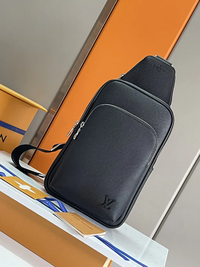 Louis Vuitton Avenue Shoulder Bag with Taïga Calfskin