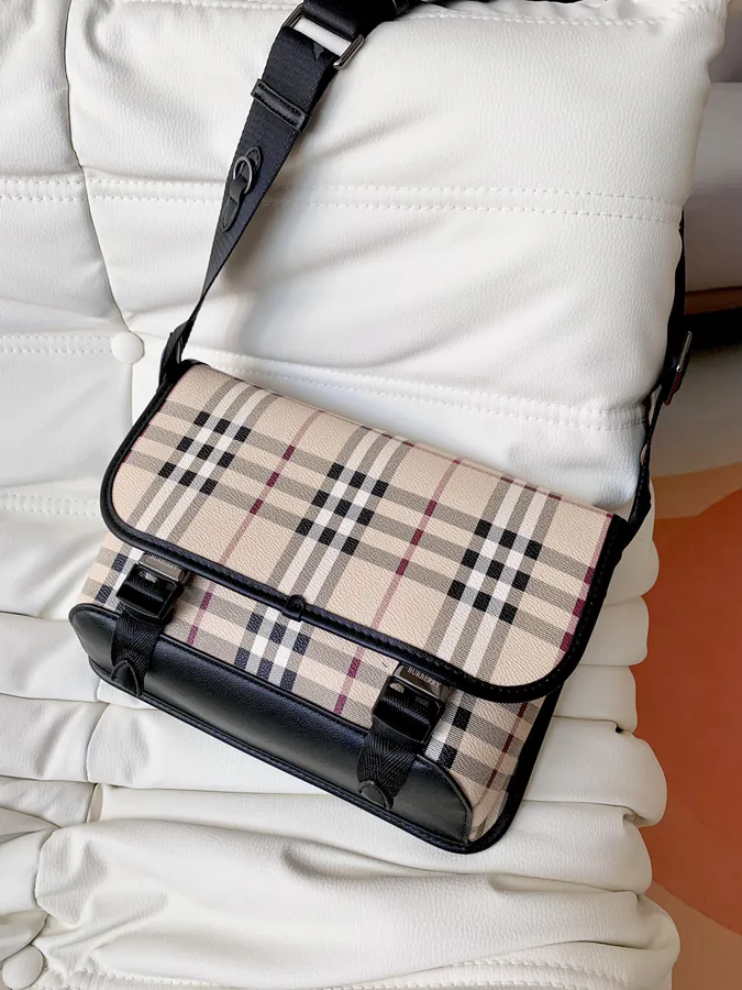 Burberry Men's Handbag Premium Nappa Leather, Elegant Design