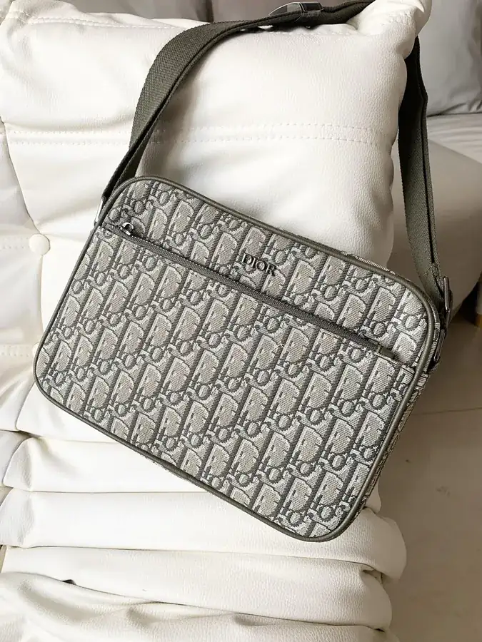 Dior Men's Crossbody Bag 9313