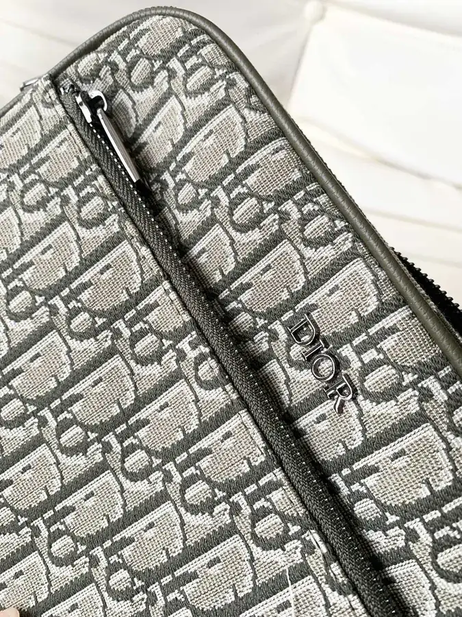 Dior Men's Crossbody Bag 9313