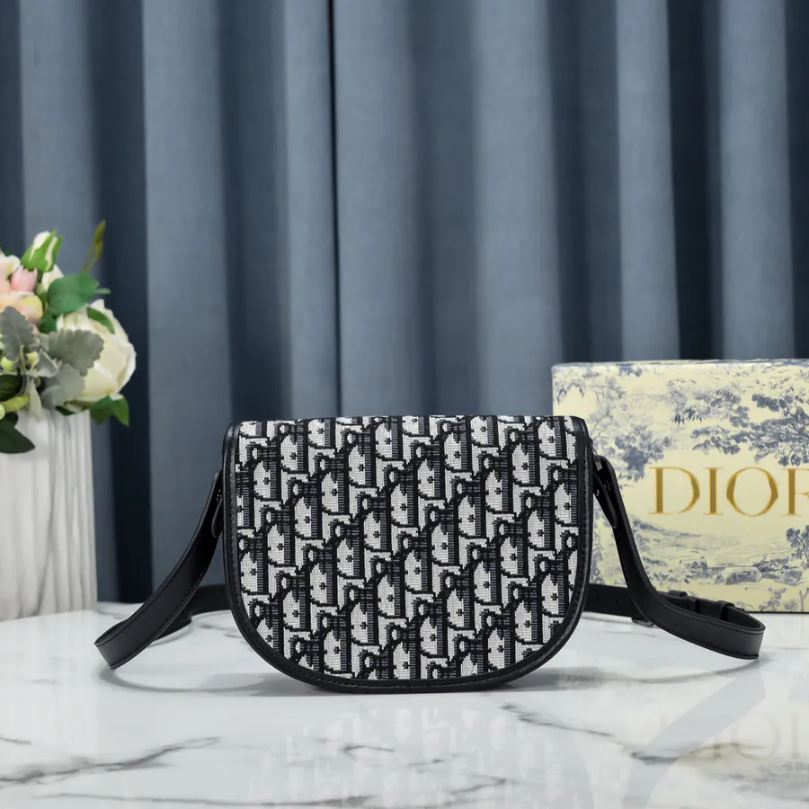 Dior Crossbody Bag Premium Quality, Original Material