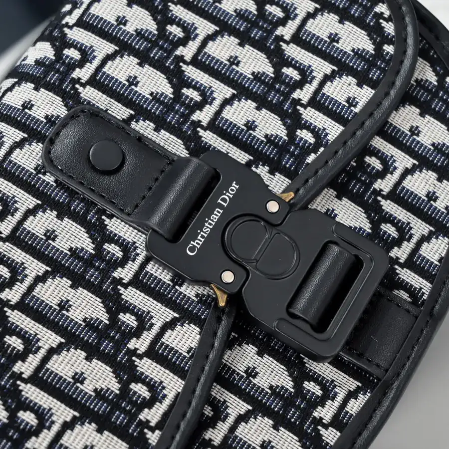 Dior Crossbody Bag Premium Quality, Original Material
