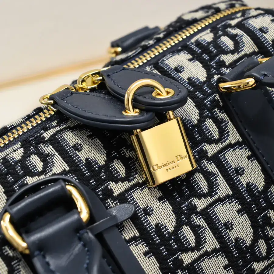 Maria Grazia Chiuri 20cm Groove 20.25 Handbag Winter Collection