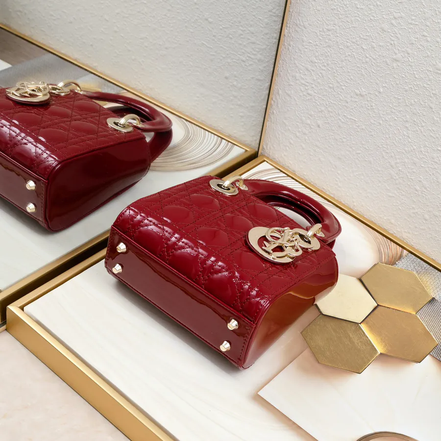Mini Lady Classic Classic Style Clutch