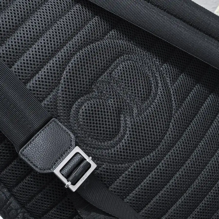 DIO.R Oblique Mini Backpack