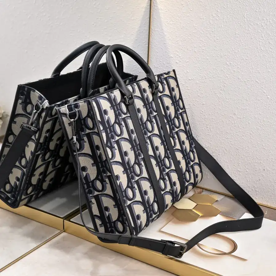 Dior Oblique Print Handbag with Grained Calfskin Details