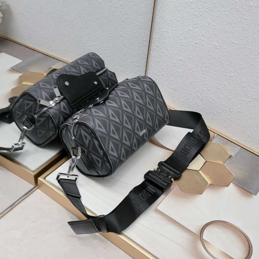 Lingot Messenger Bag Season New, Practical and Elegant