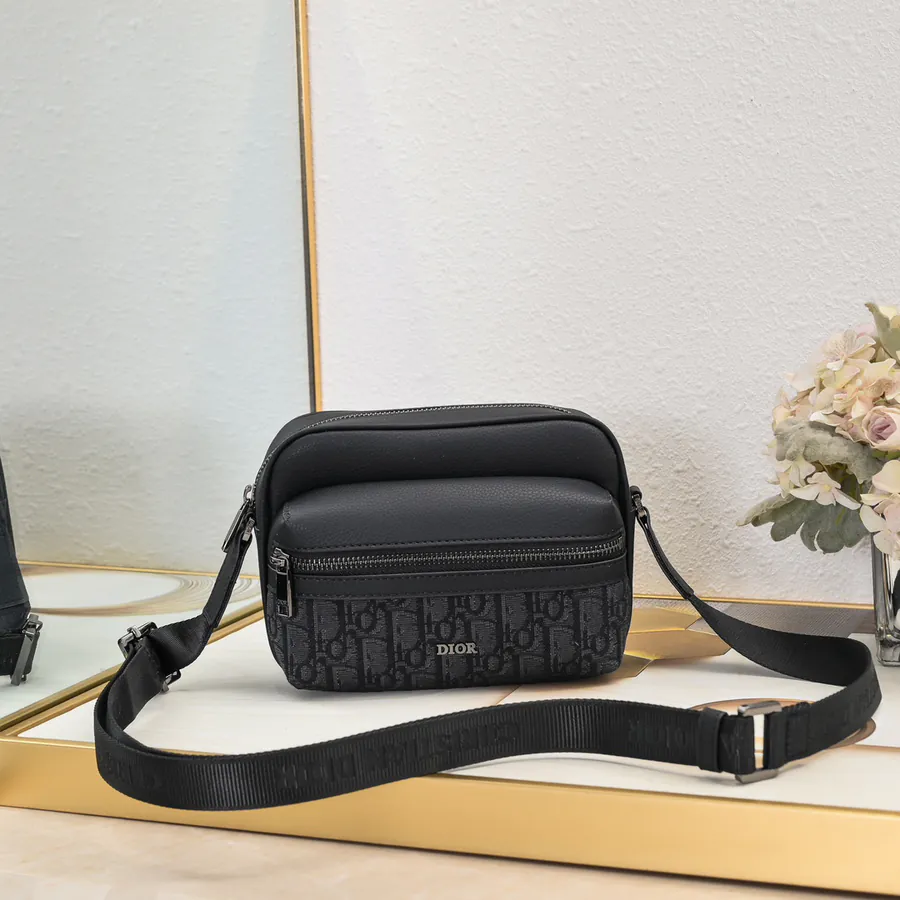 Rider 2.0 Zip Messenger Bag Small Size