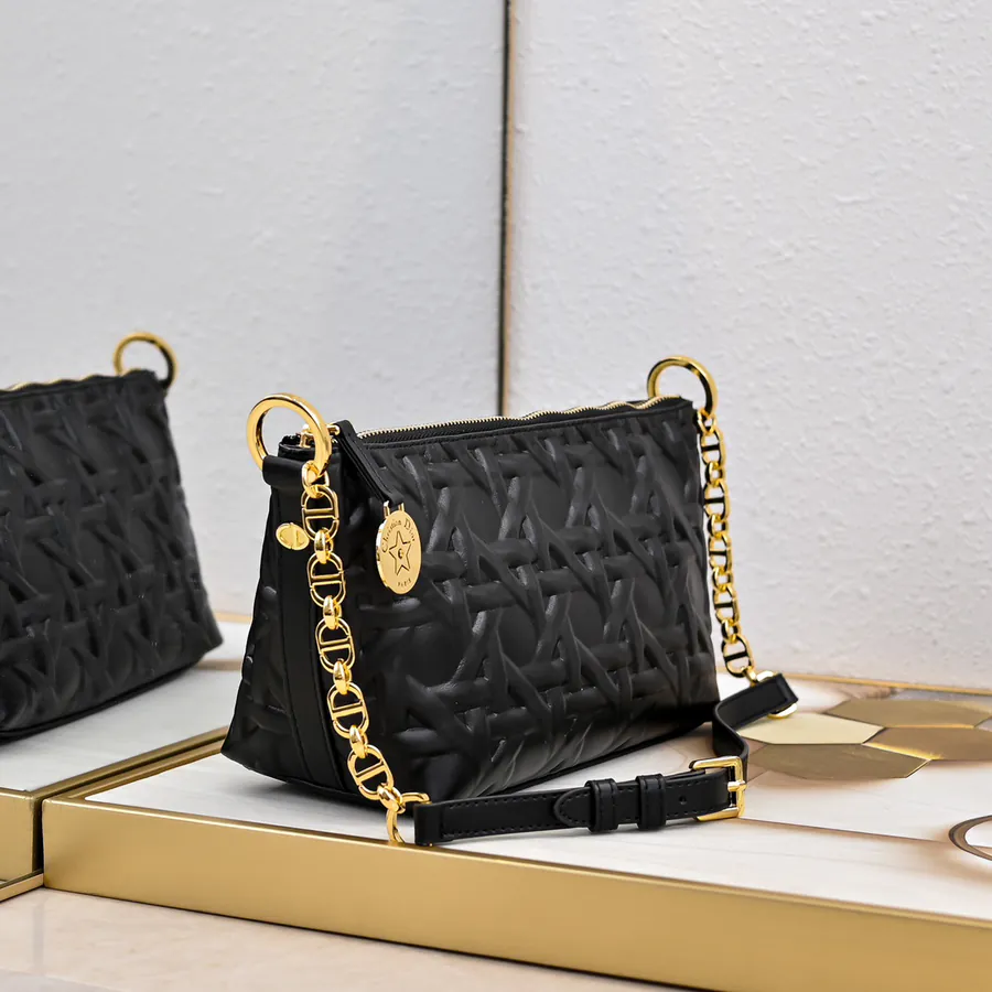 Star Hobo Chain Bag with Grained Calfskin