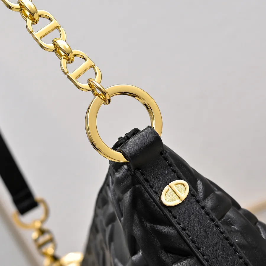 Star Hobo Chain Bag with Grained Calfskin