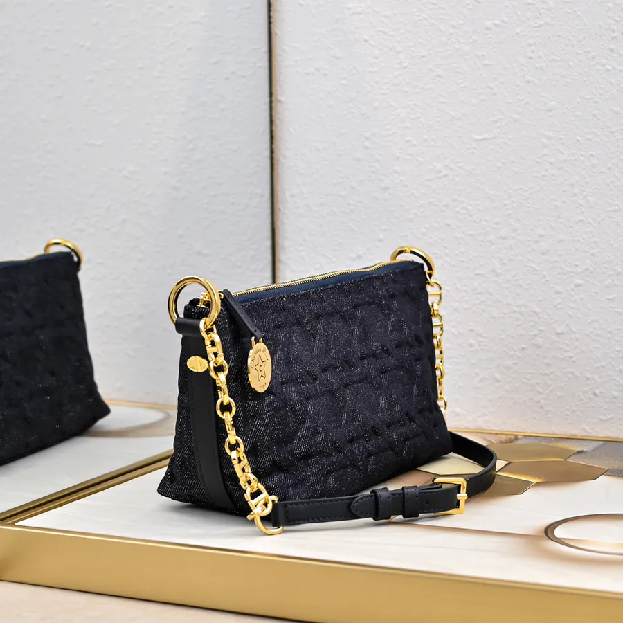 Star Hobo Chain Bag with Grained Calfskin