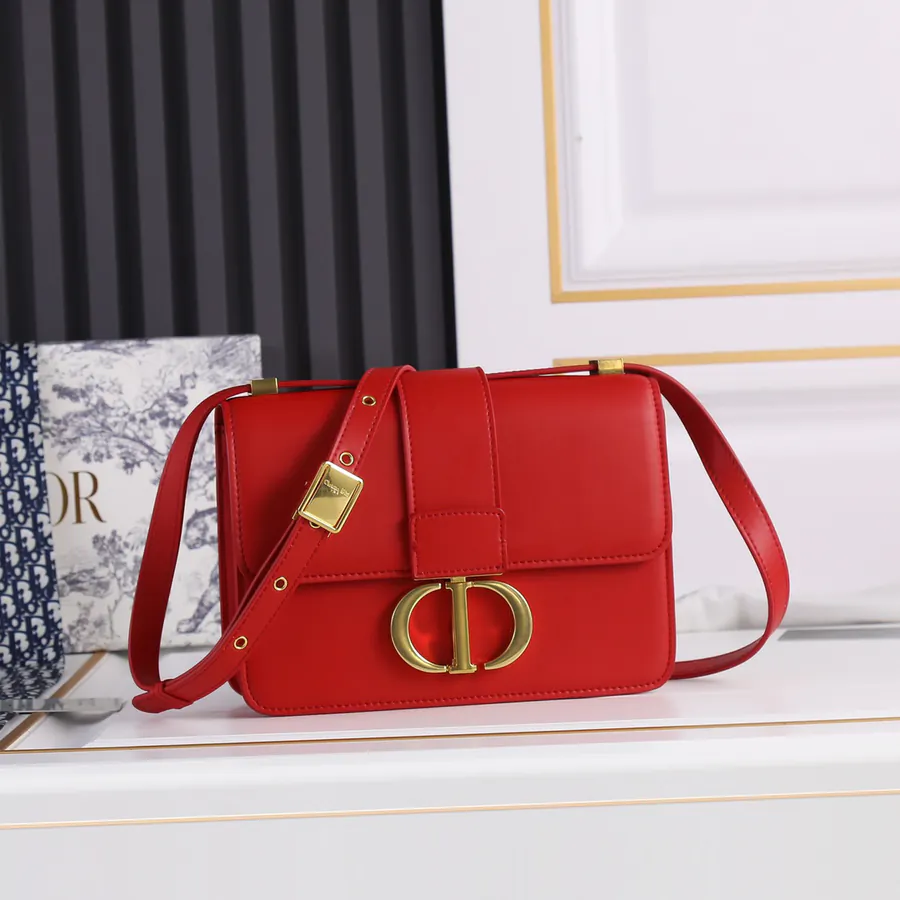 Dior 30 Montaigne Bucket Bag with Classic Design