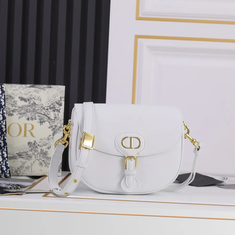 Bobby Bucket Bag 2024s New Edition