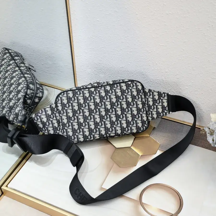 D Home Upgraded Waist Bag with Modern Style