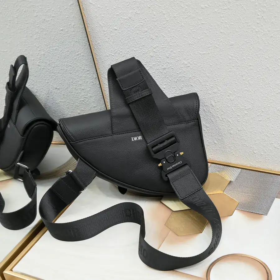 Homme Saddle Bag 2024 Pre Fall Collection