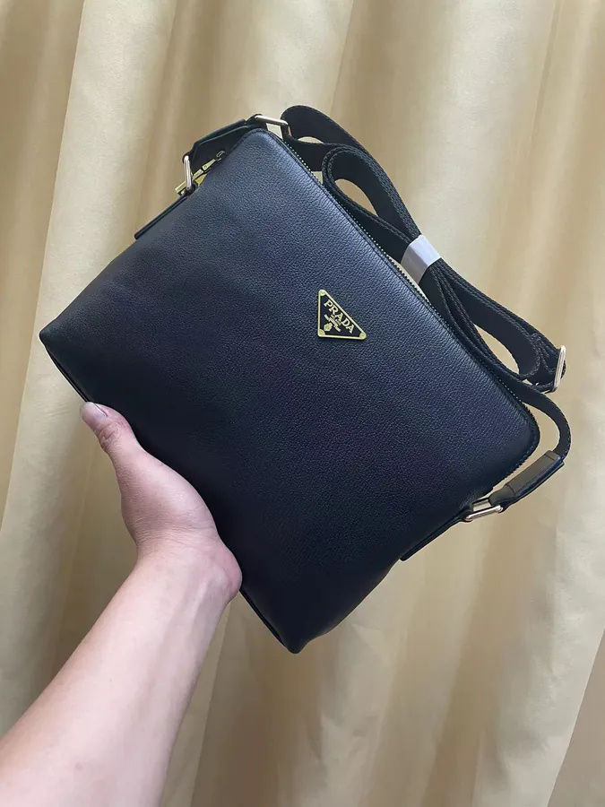LV Men's Luxury Bucket Bag with Platinum Grade Leather